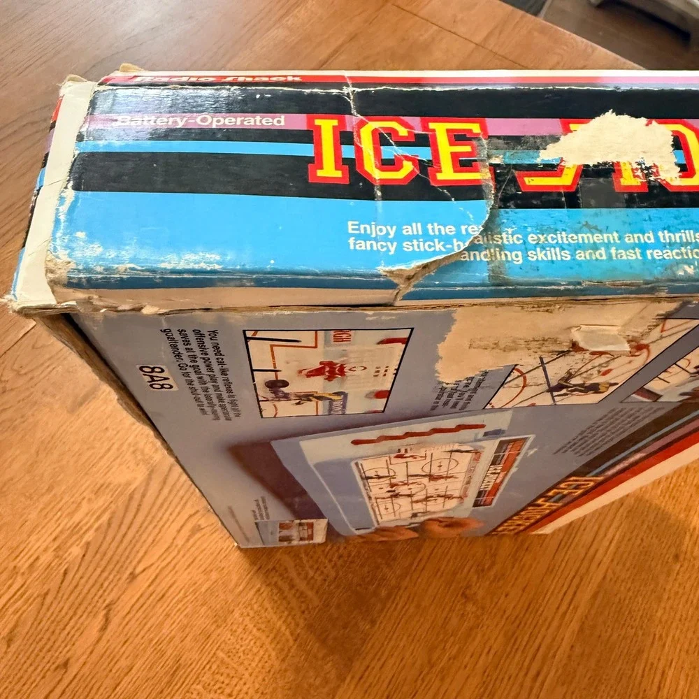 Vintage Radio Shack 60-1099 Ice Hockey Tabletop Game Battery Operated Blue Boxed